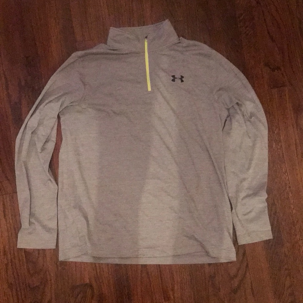 Under Armour Men’s 1/4 zip pullover large